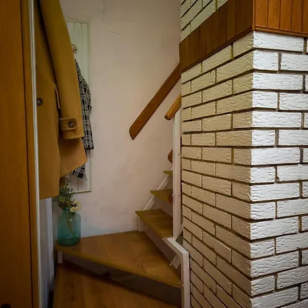 Vintage House On Sava Temple Street *