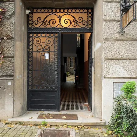 Vintage House On Sava Temple Street Apartment