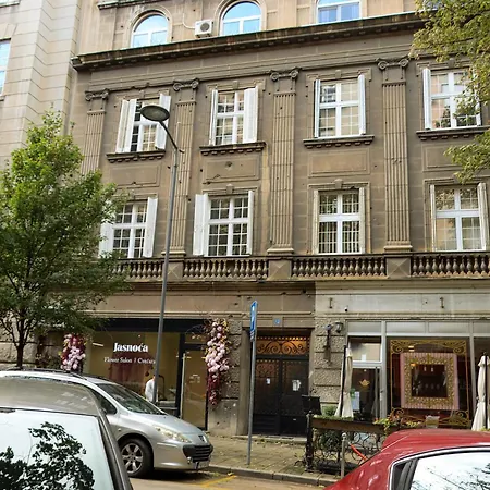 Apartment Vintage House On Sava Temple Street *